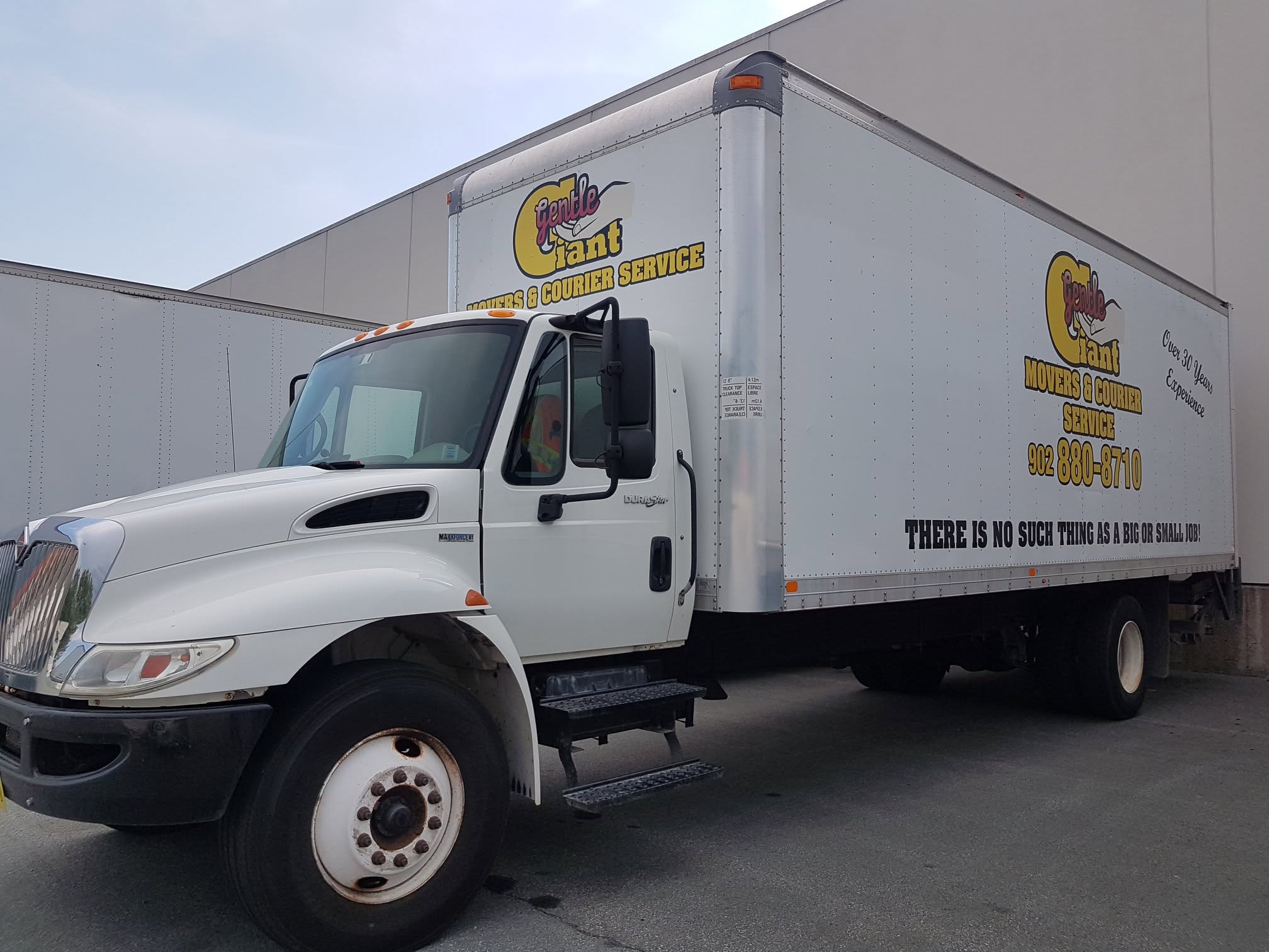 26ft truck at warehouse